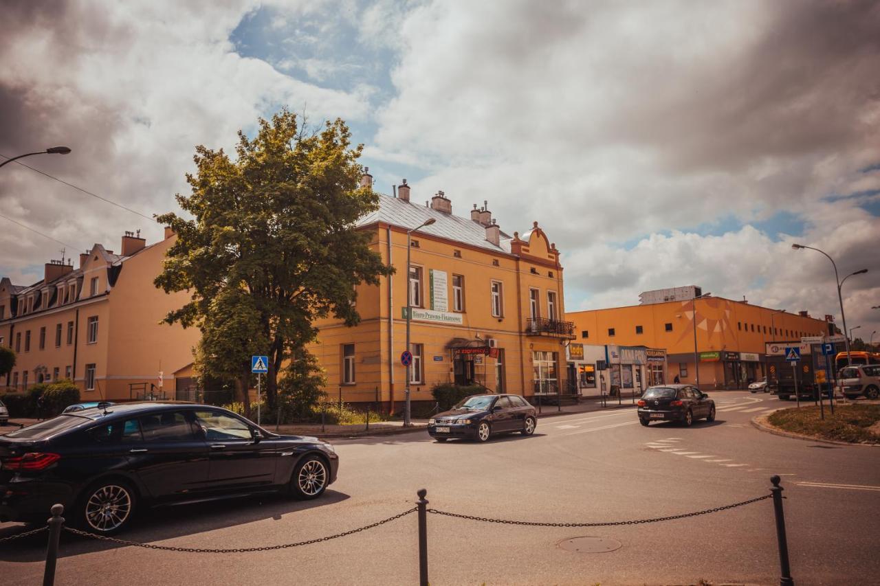Nocleg W Krosnie Przy Kolejowej Krosno Exterior photo